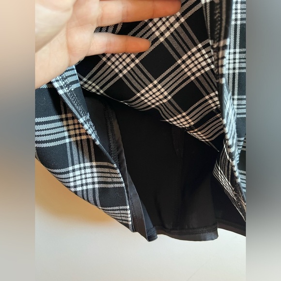 I.AM.GIA Madison Plaid Mini Skirt Small - Picture 10 of 12